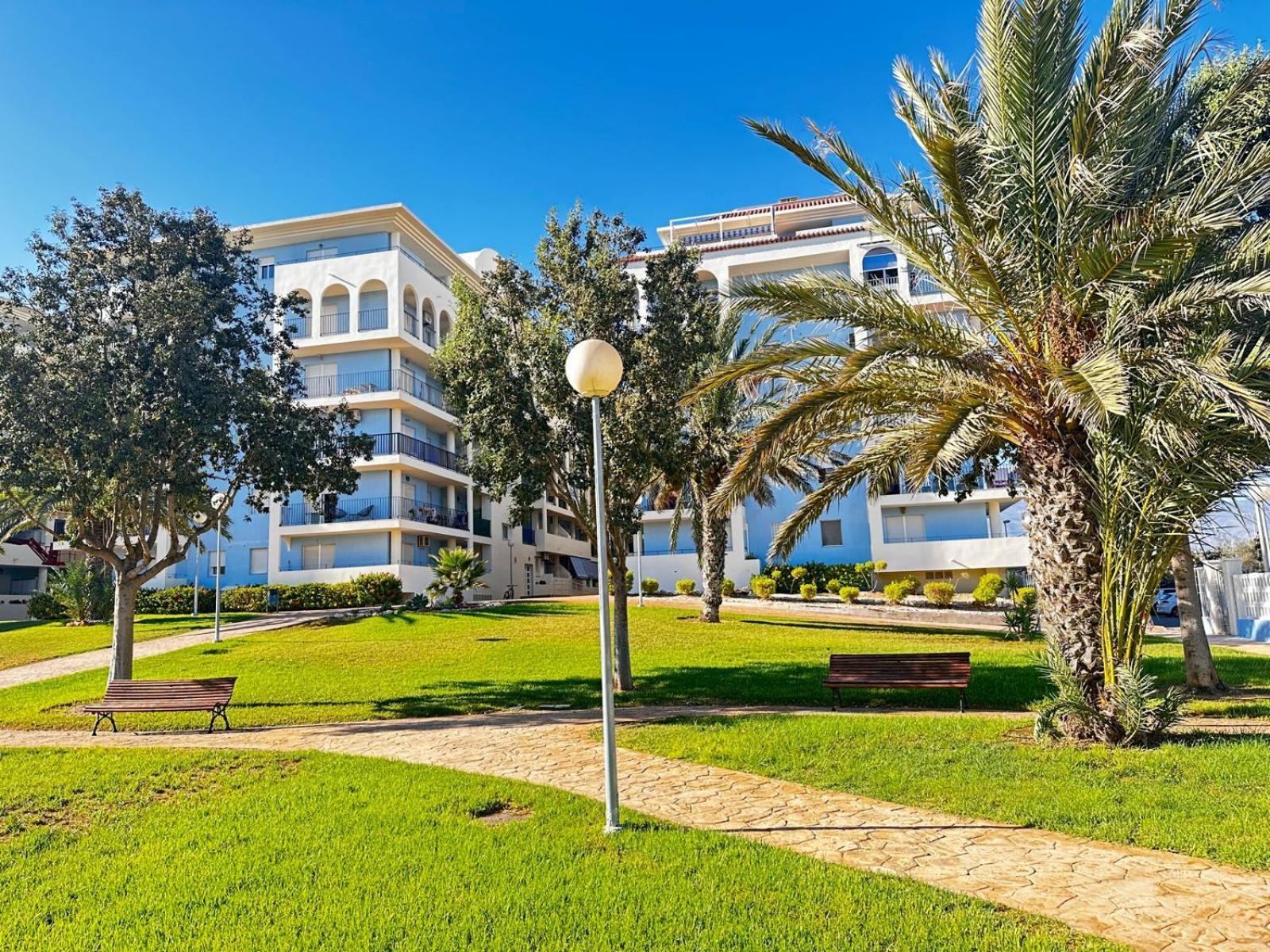 Luxurious Spacious Three Bedroom Apartment On Beachfront Almerimar Exteriör bild