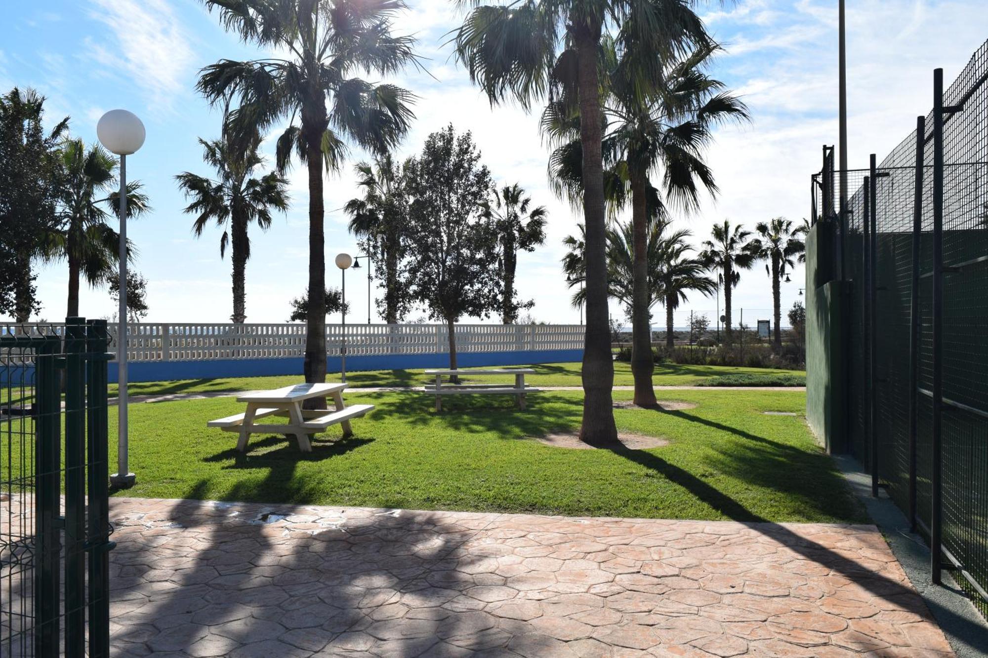 Luxurious Spacious Three Bedroom Apartment On Beachfront Almerimar Exteriör bild